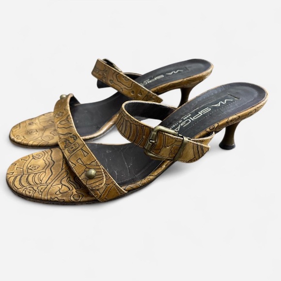 Italian Leather tooled Kitten heels - Picture 3 of 6